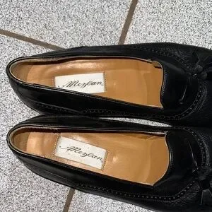 Mezlan | Shoes | Mezlan Havana Black Tassel Loafers Mens 5m  display picture 2